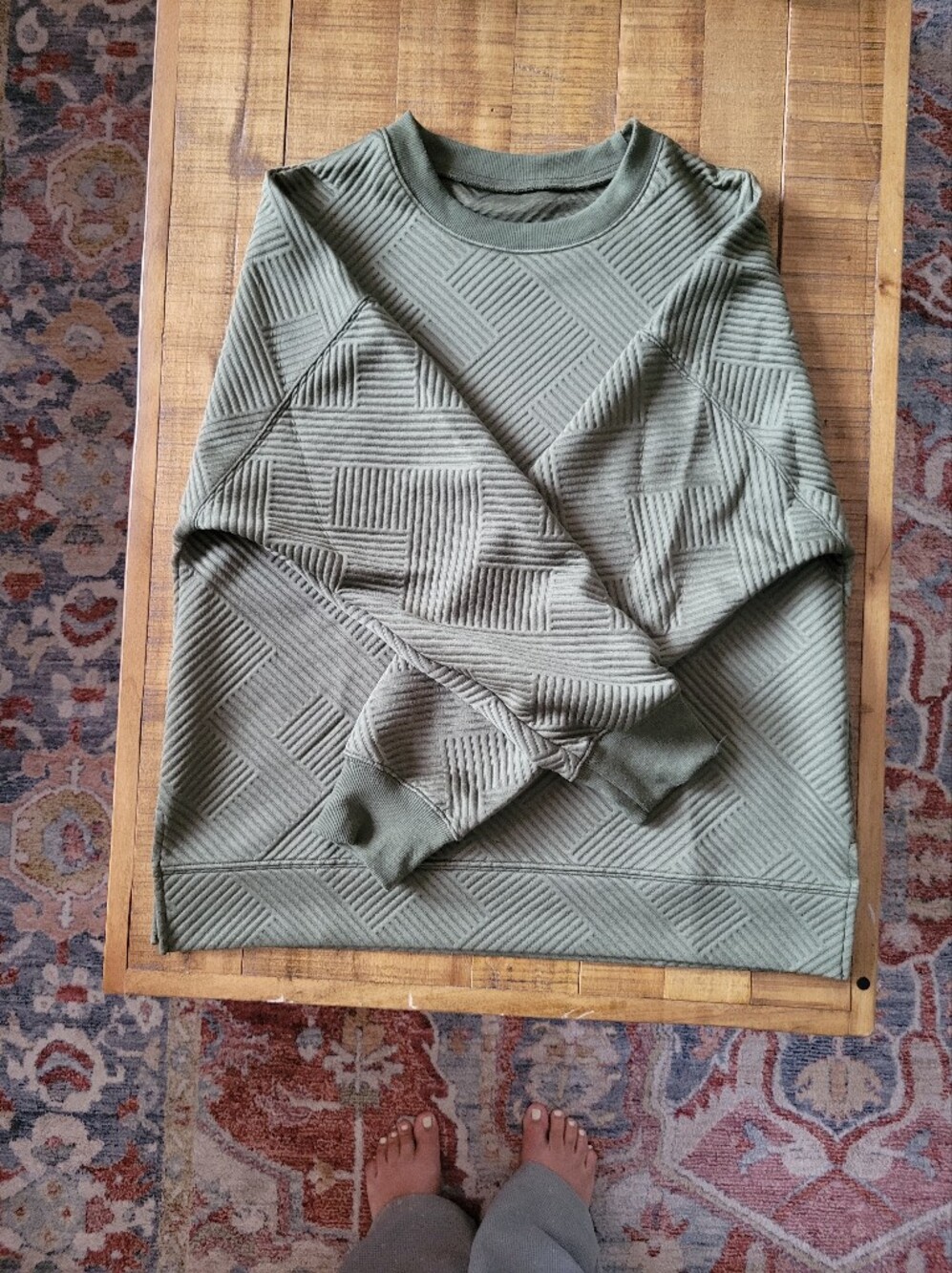 Womens Textured Crewneck Sweater - Olive Green